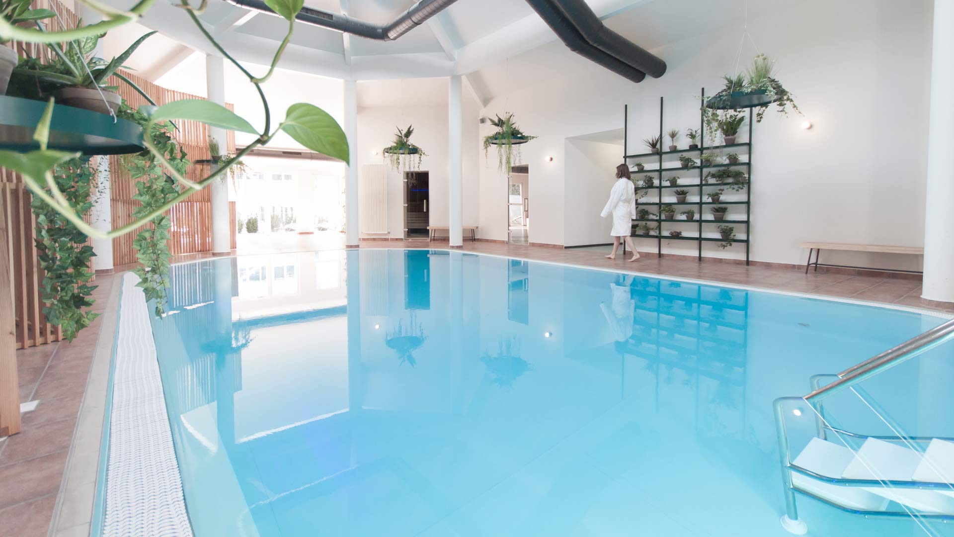 Wellnesshotel mit Innenpool und Spa am See